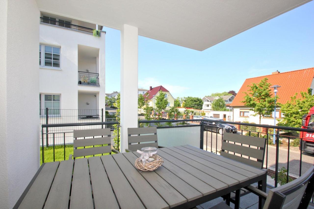 Zentrale Fewo Mit Terrasse, Gratis Nutzung Vom Ahoi Erlebnisbad Und Sauna In Sellin - Villa Anni Fewo 02 Goehren  Exterior foto