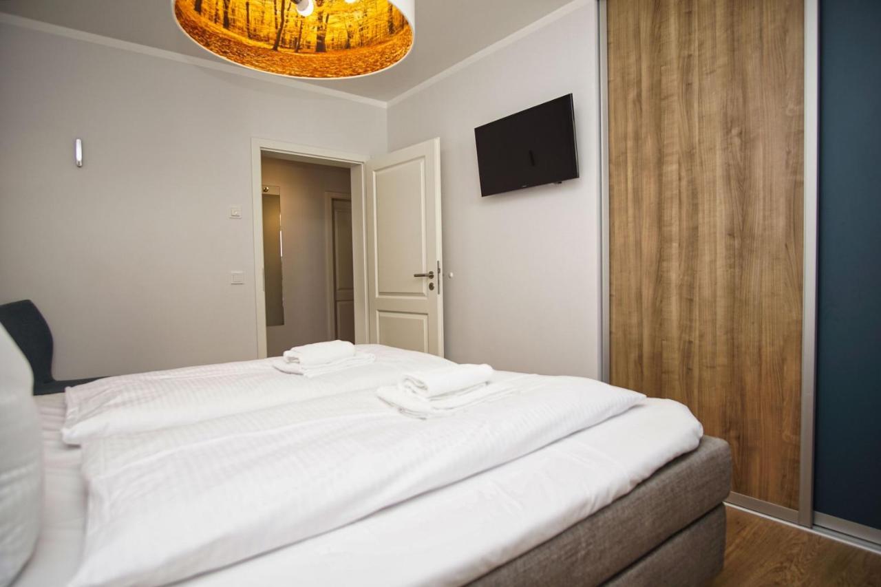 Zentrale Fewo Mit Terrasse, Gratis Nutzung Vom Ahoi Erlebnisbad Und Sauna In Sellin - Villa Anni Fewo 02 Goehren  Exterior foto